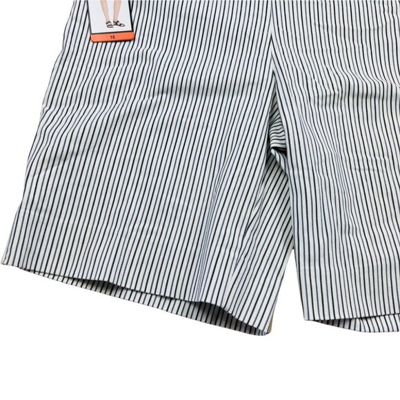 Hilary Radley Stripped Sit At Waist Bermuda Plus Size Women Short Size 16 - Picture 4 of 14